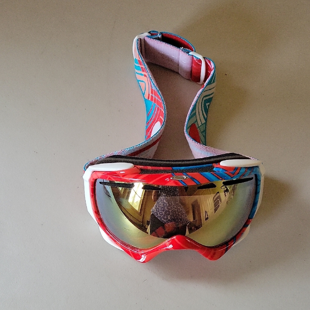 Oakley Red White and Blue Snow Goggles with Reflective Lens